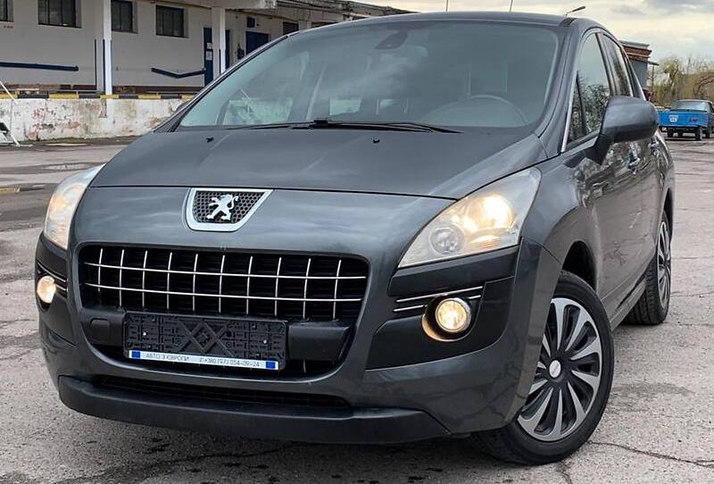 Peugeot 3008 2011