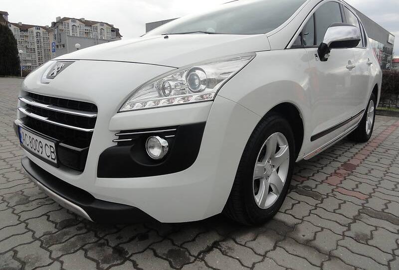 Peugeot 3008 AIIure 4 MOTIOM 2012