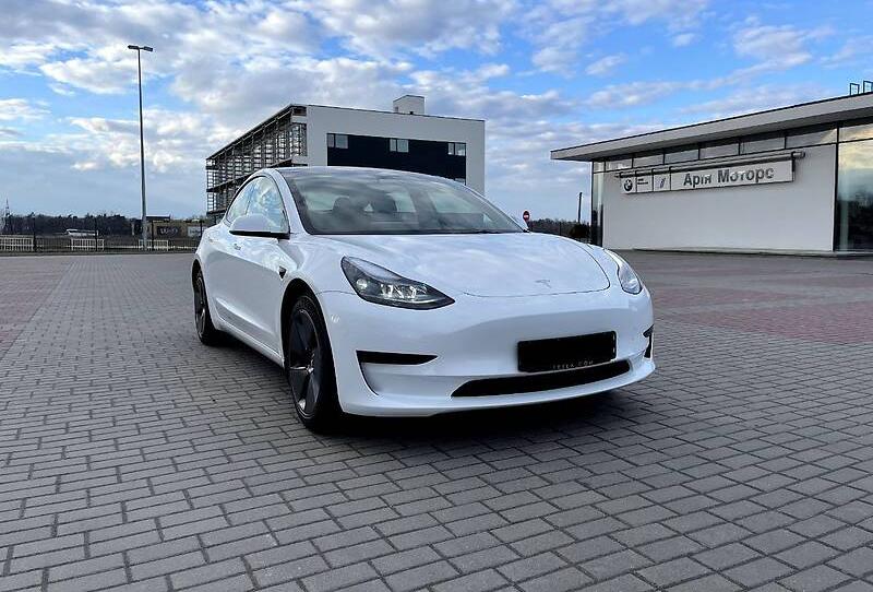 Tesla Model 3 LongRange Dual Motor 2021