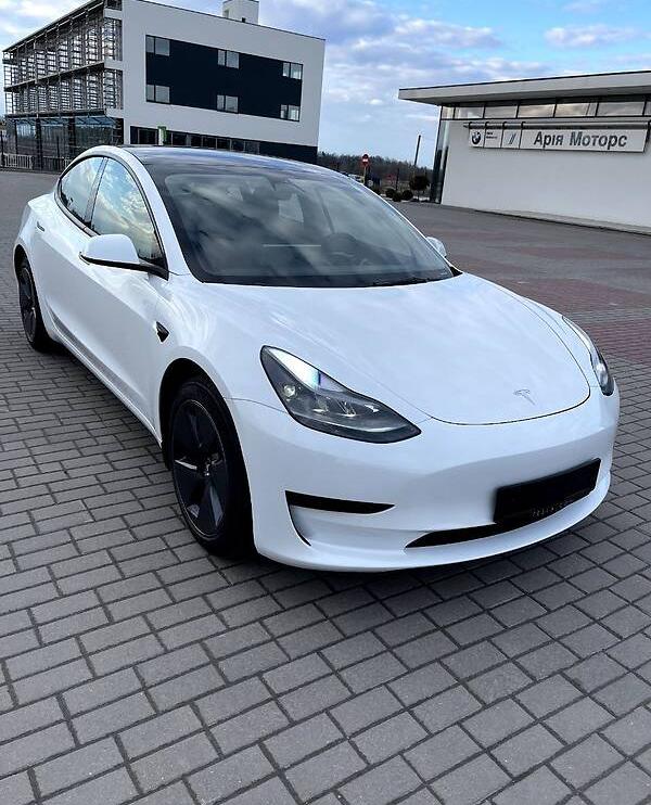 Tesla Model 3 LongRange Dual Motor 2021