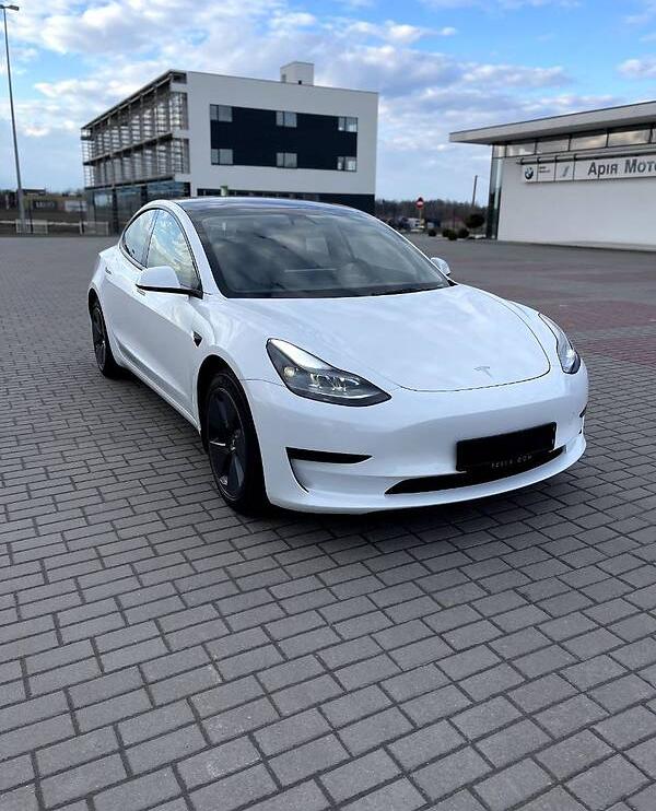 Tesla Model 3 LongRange Dual Motor 2021