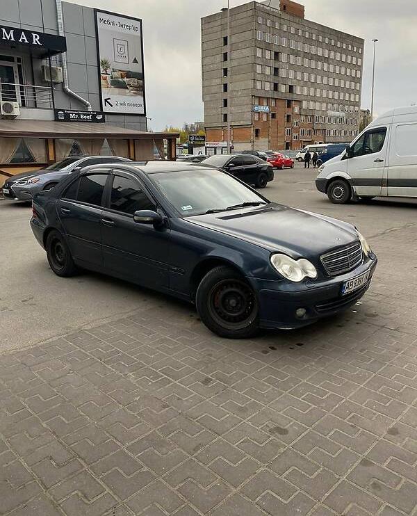 Mercedes-Benz C 200 2004
