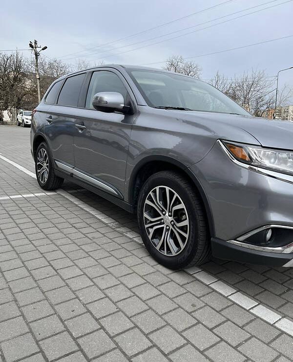 Mitsubishi Outlander 2018