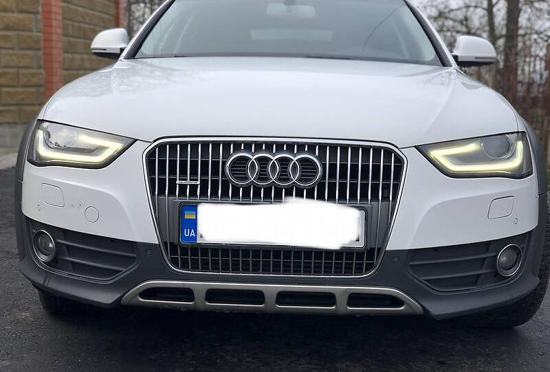 Audi A4 Allroad 2012