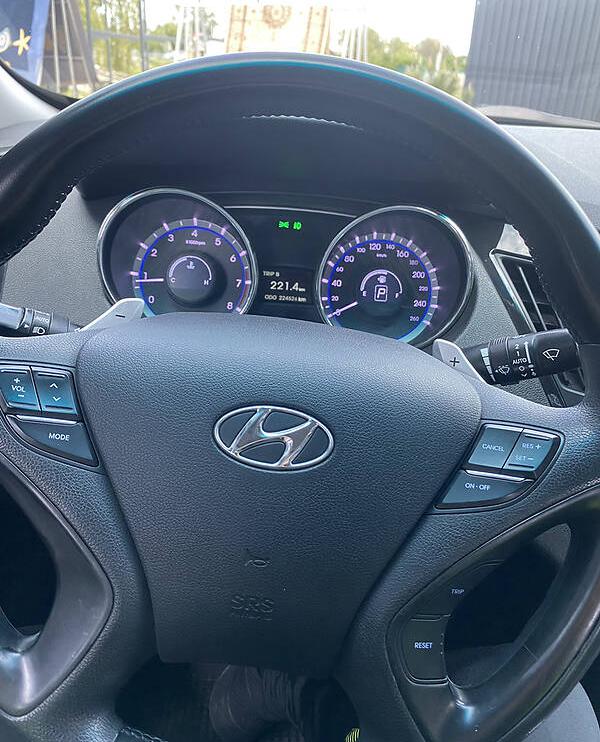 Hyundai Sonata 2010