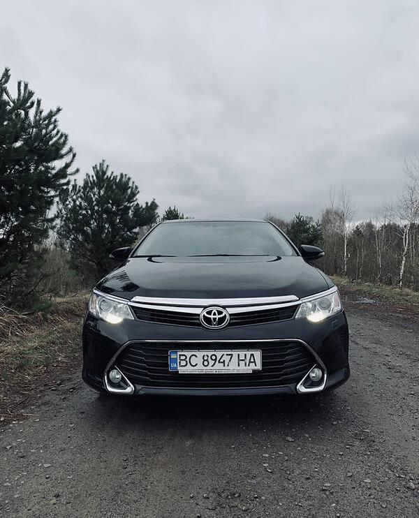 Toyota Camry 2017
