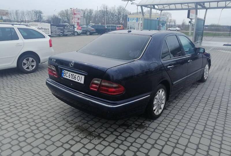 Mercedes-Benz E 320 2001