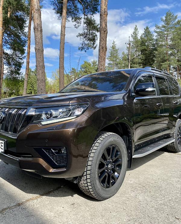 Toyota Land Cruiser Prado 150 2021