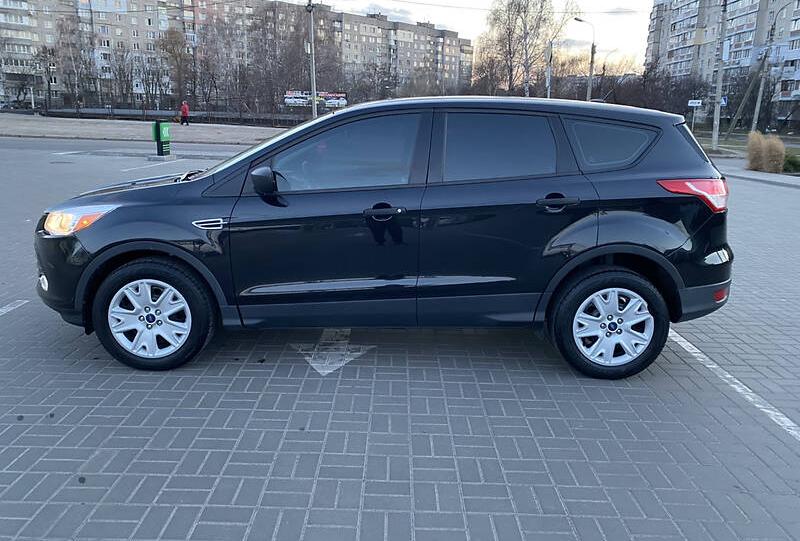 Ford Escape S 2014