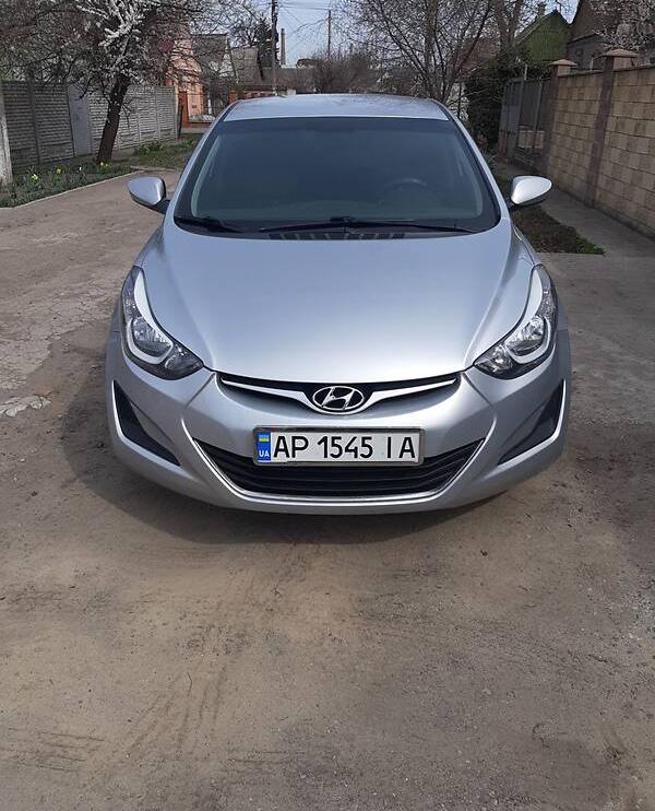 Hyundai Elantra 2013