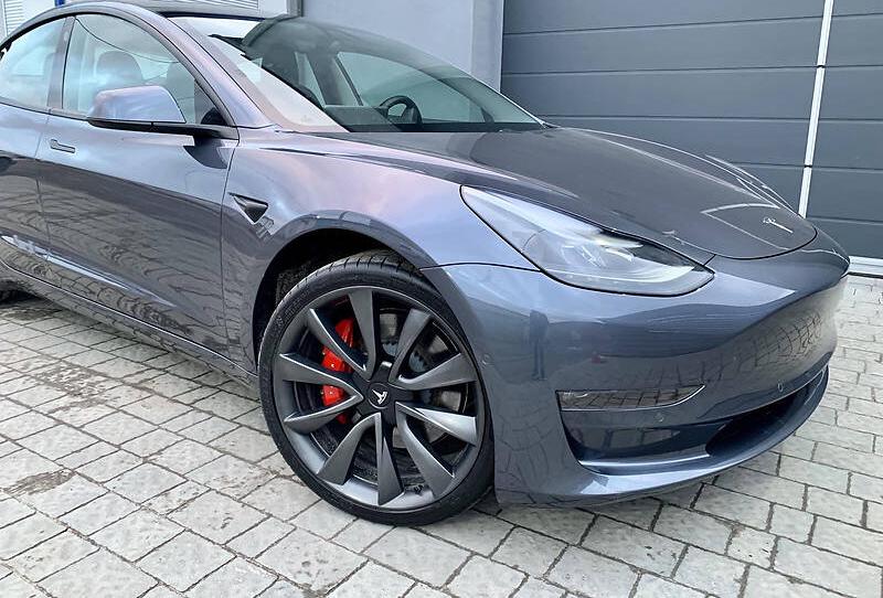 Tesla Model 3 2019
