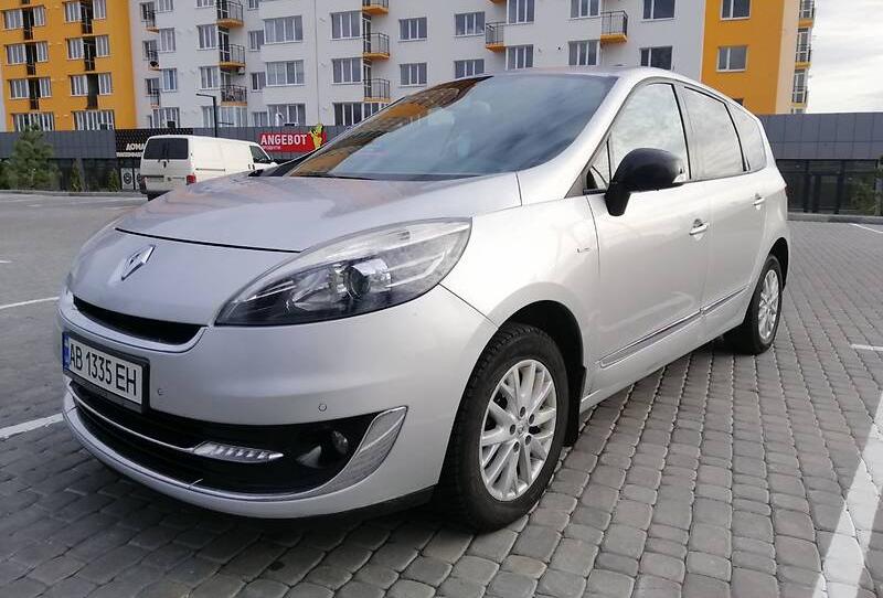Renault Grand Scenic 2012