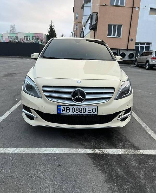 Mercedes-Benz B 200 2016