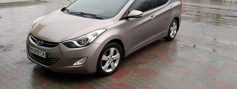Hyundai Elantra 2012