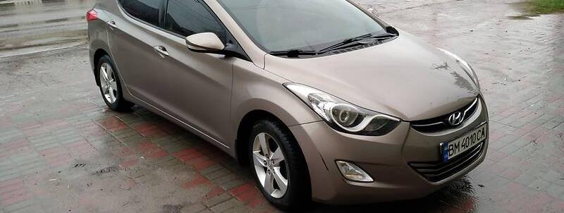 Hyundai Elantra 2012
