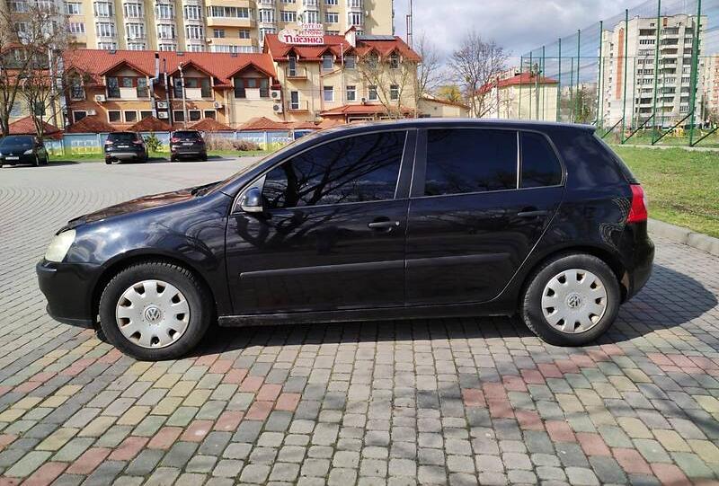 Volkswagen Golf V 2004