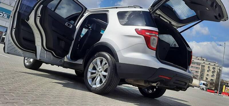 Ford Explorer 2011