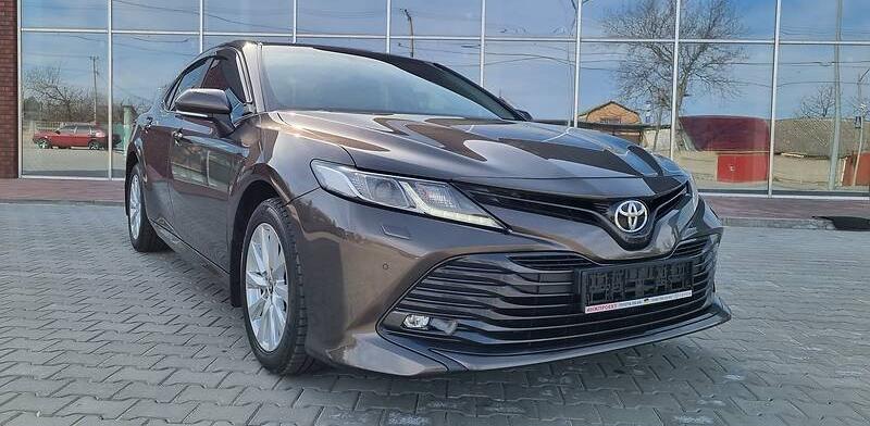 Toyota Camry Elegance 2020