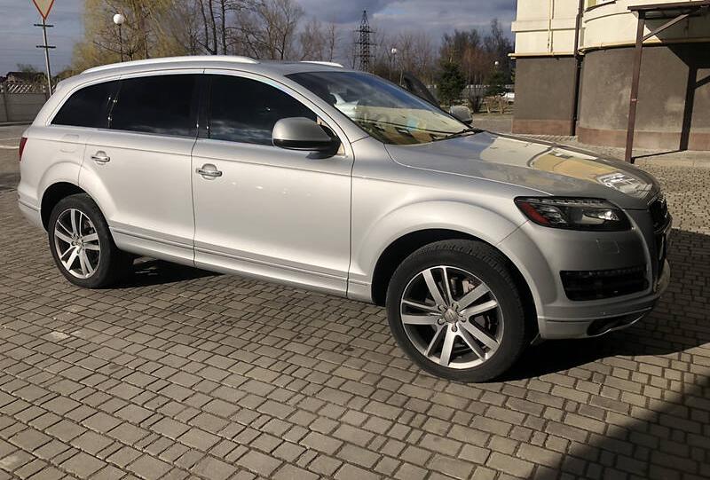 Audi Q7 2011