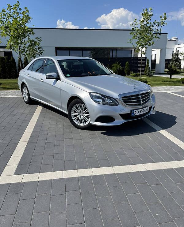 Mercedes-Benz E 220 2013