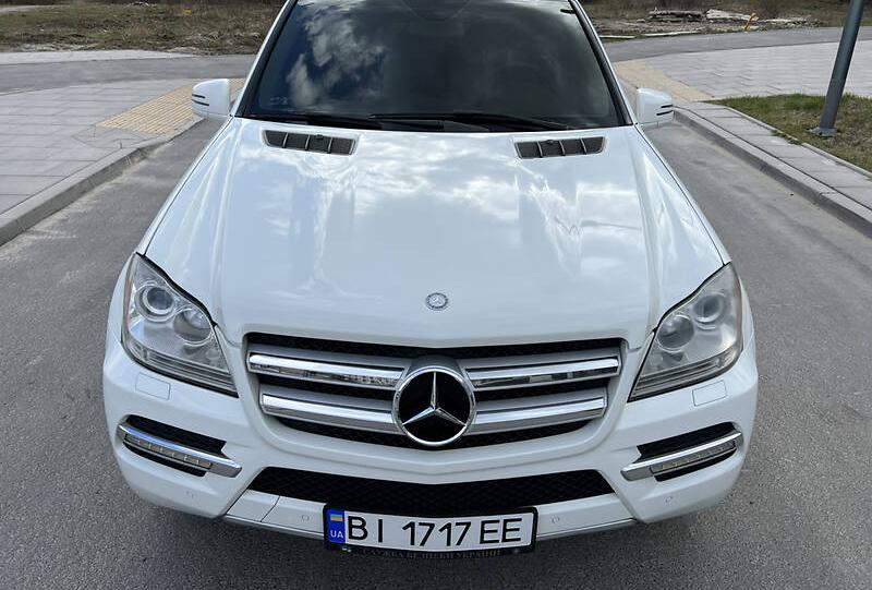 Mercedes-Benz GL 450 2011