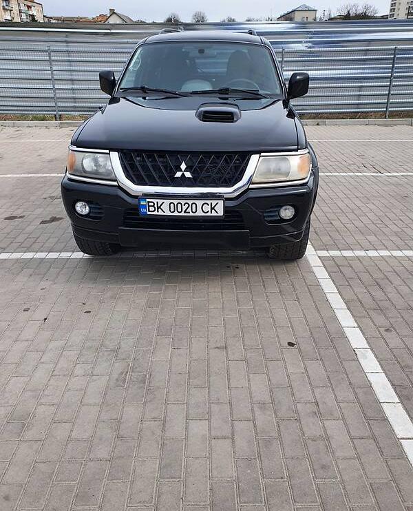 Mitsubishi Pajero Sport 2003