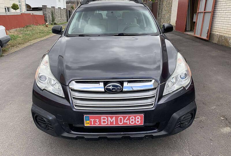 Subaru Outback awd 2012