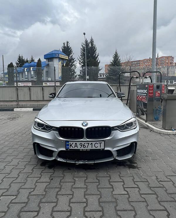 BMW 328 2013