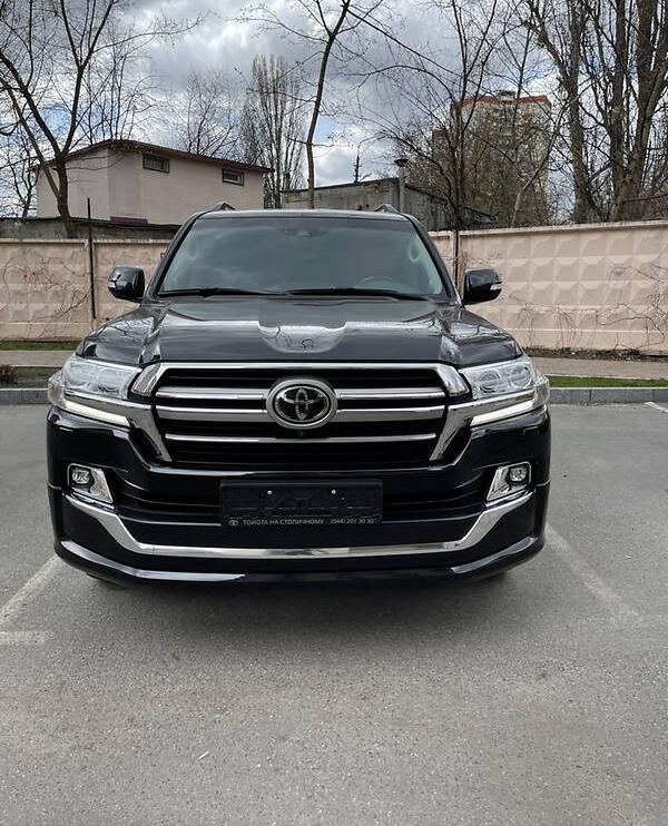 Toyota Land Cruiser 200 PREMIUM 2019