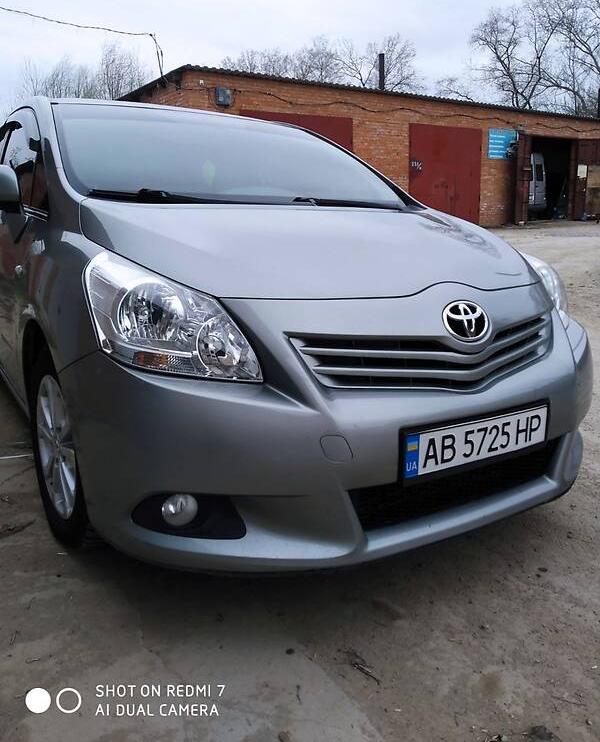 Toyota Verso 2011