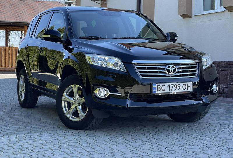 Toyota RAV4 2011