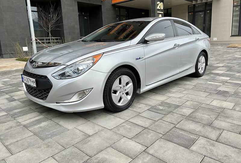 Hyundai Sonata 2012
