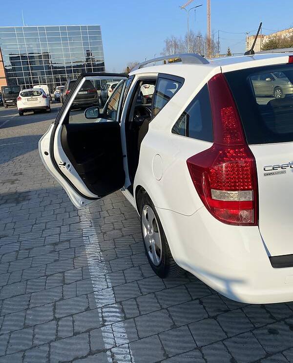 Kia Ceed 2011