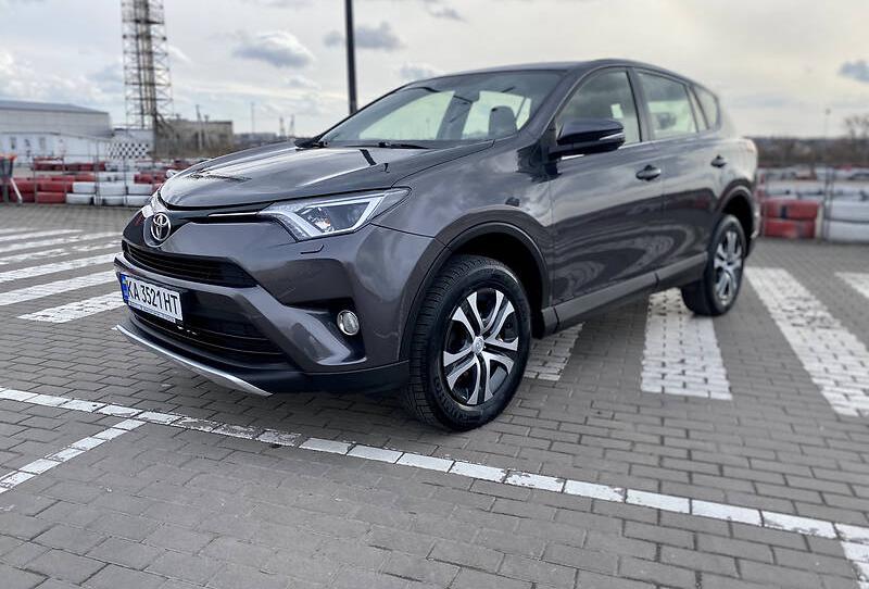Toyota RAV4 AWD 2016