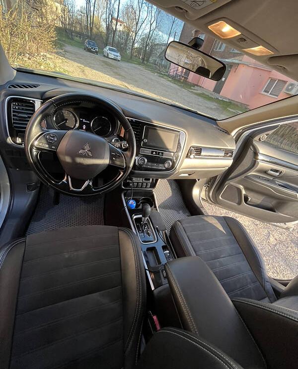 Mitsubishi Outlander XL SEL 2019