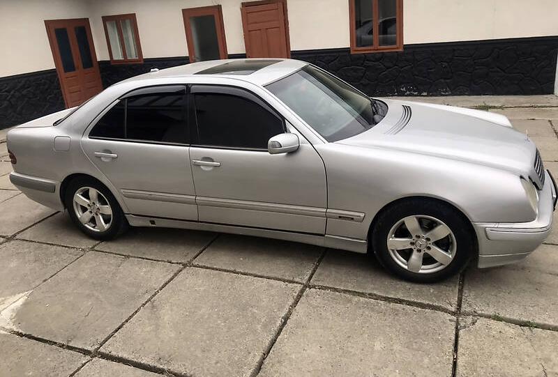 Mercedes-Benz E 320 2000