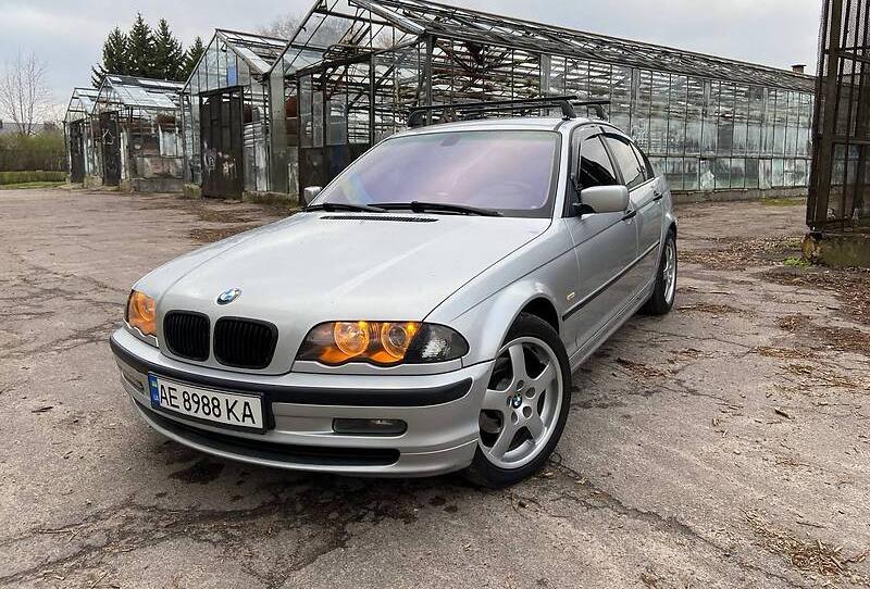 BMW 320 2001