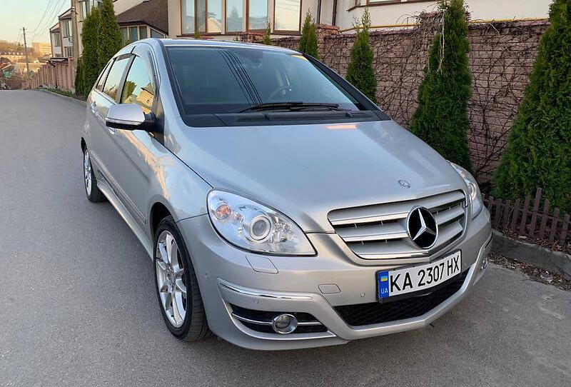 Mercedes-Benz B 200 sel  2010