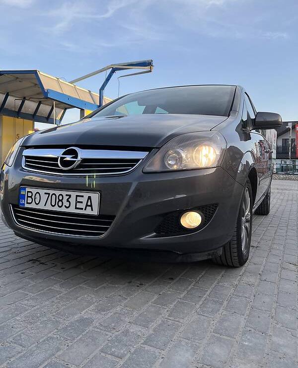 Opel Zafira 2010