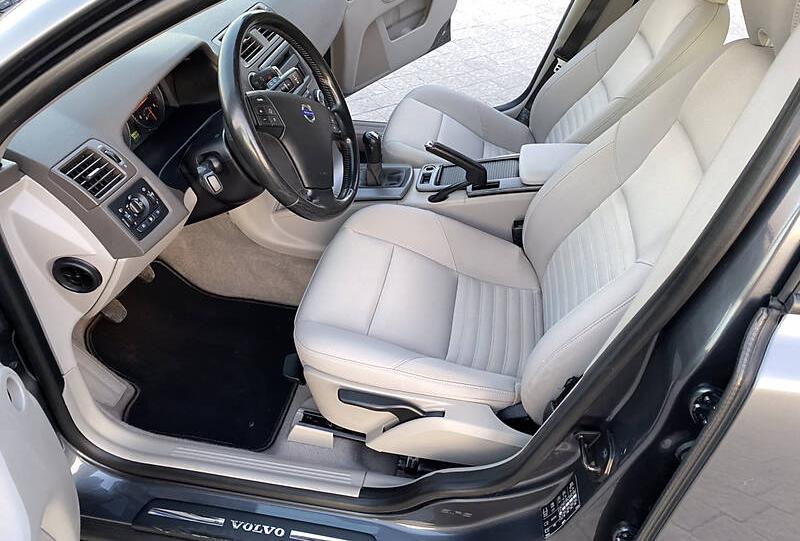 Volvo V50 2009
