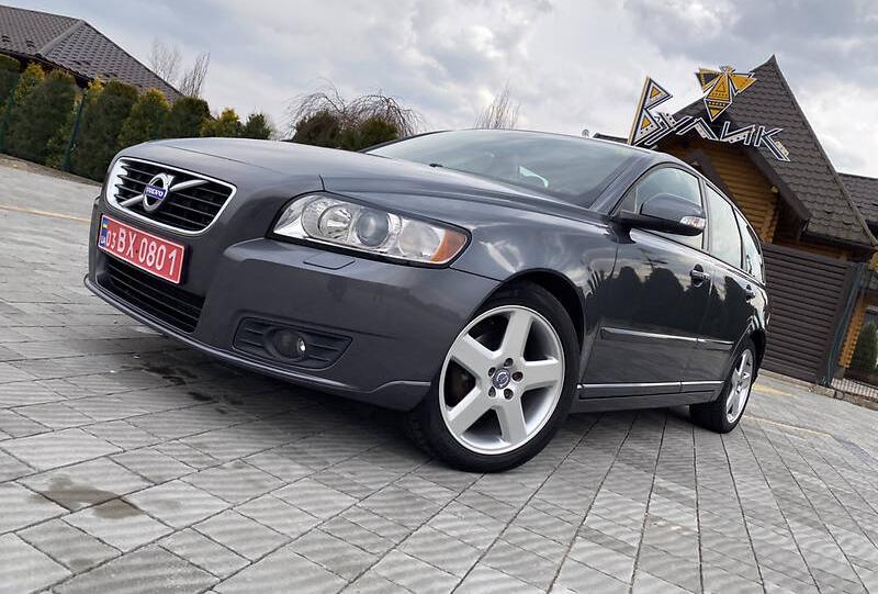 Volvo V50 2011