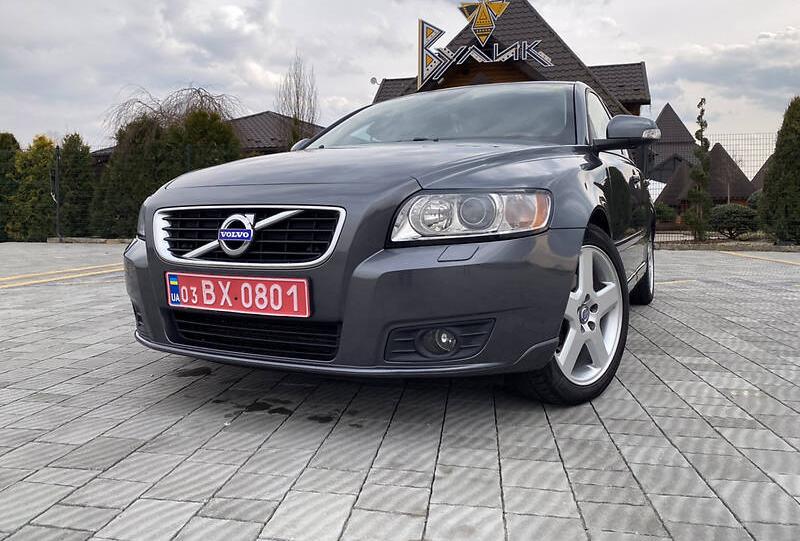 Volvo V50 2011