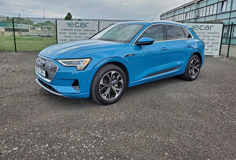 Audi e-tron 2019