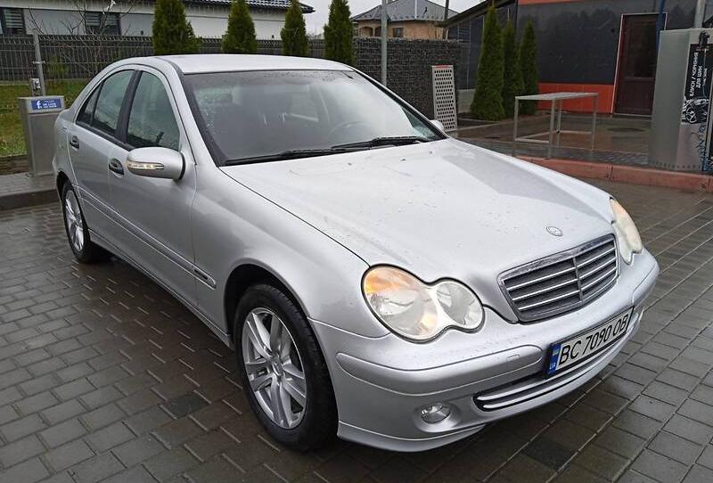 Mercedes-Benz C 180 2004