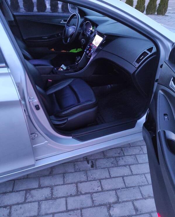 Hyundai Sonata 2013