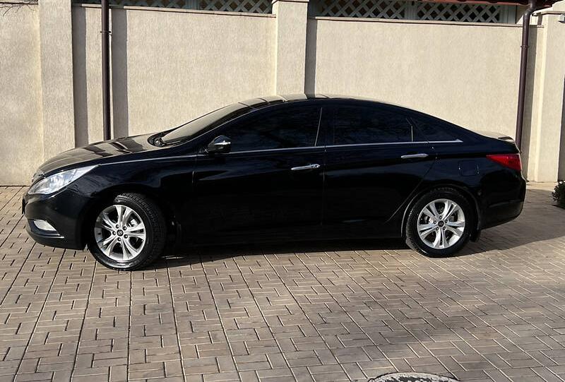Hyundai Sonata 2012