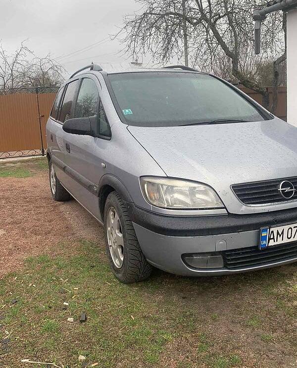 Opel Zafira 2001