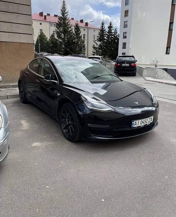 Tesla Model 3 2019