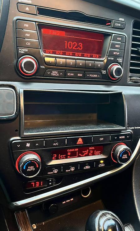 Kia K5 2011