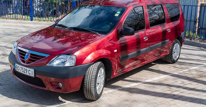 Dacia Logan MCV Laureate 2007